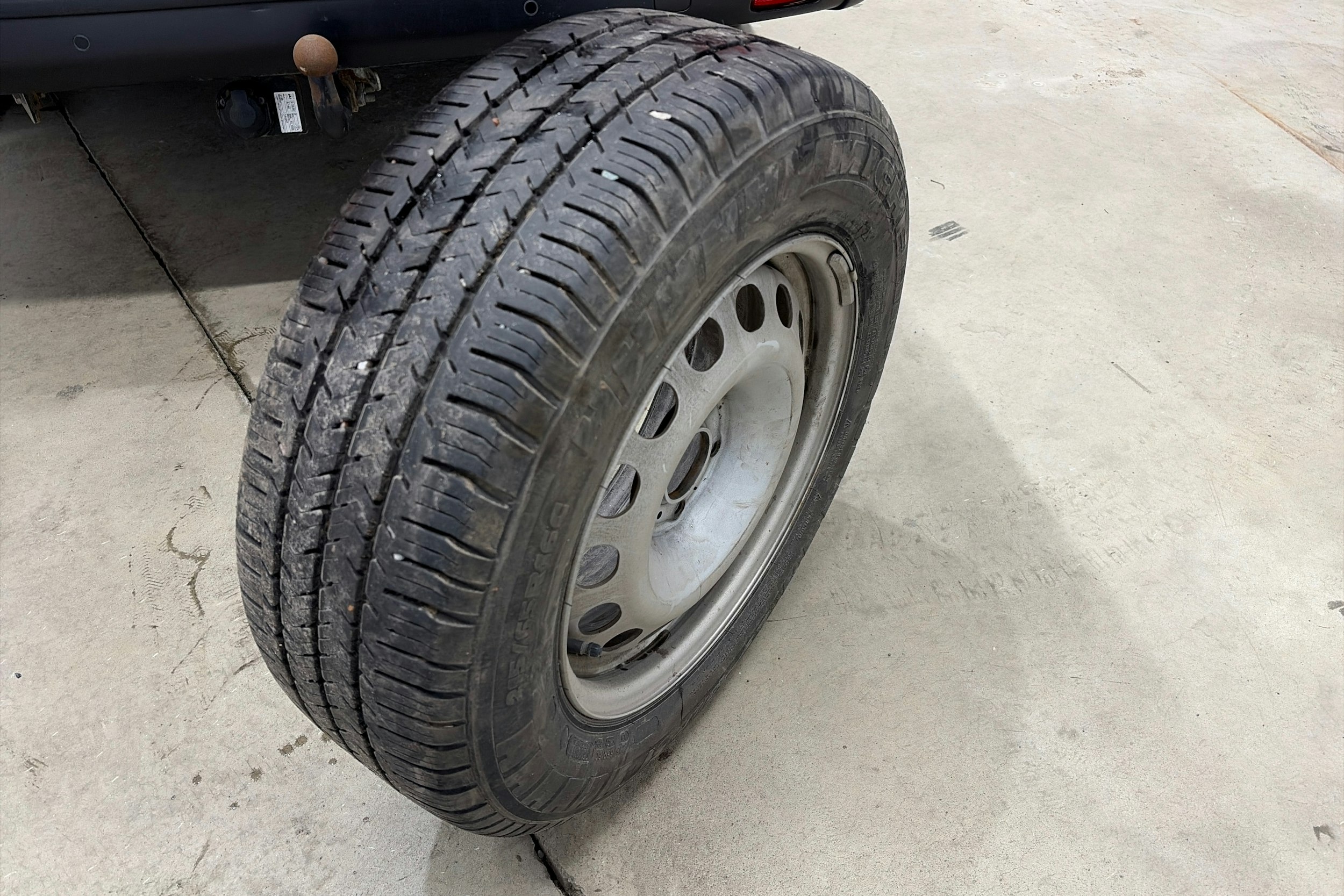 punainen Toyota Proace 2022 kuva 25.