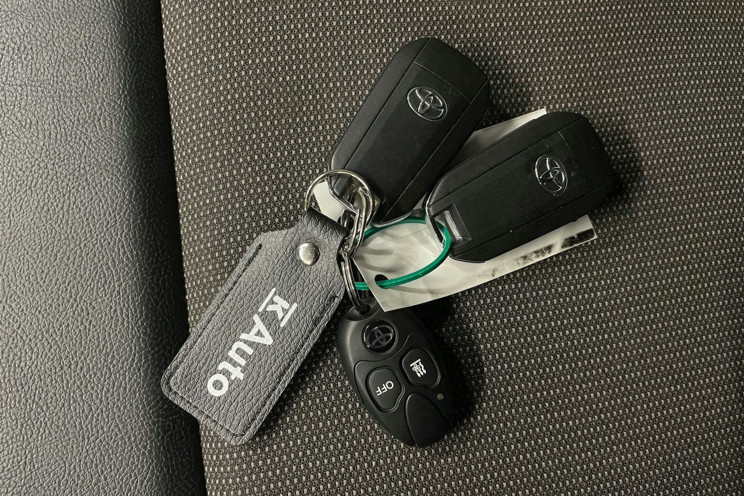 harmaa Toyota Proace 2022 kuva 19.