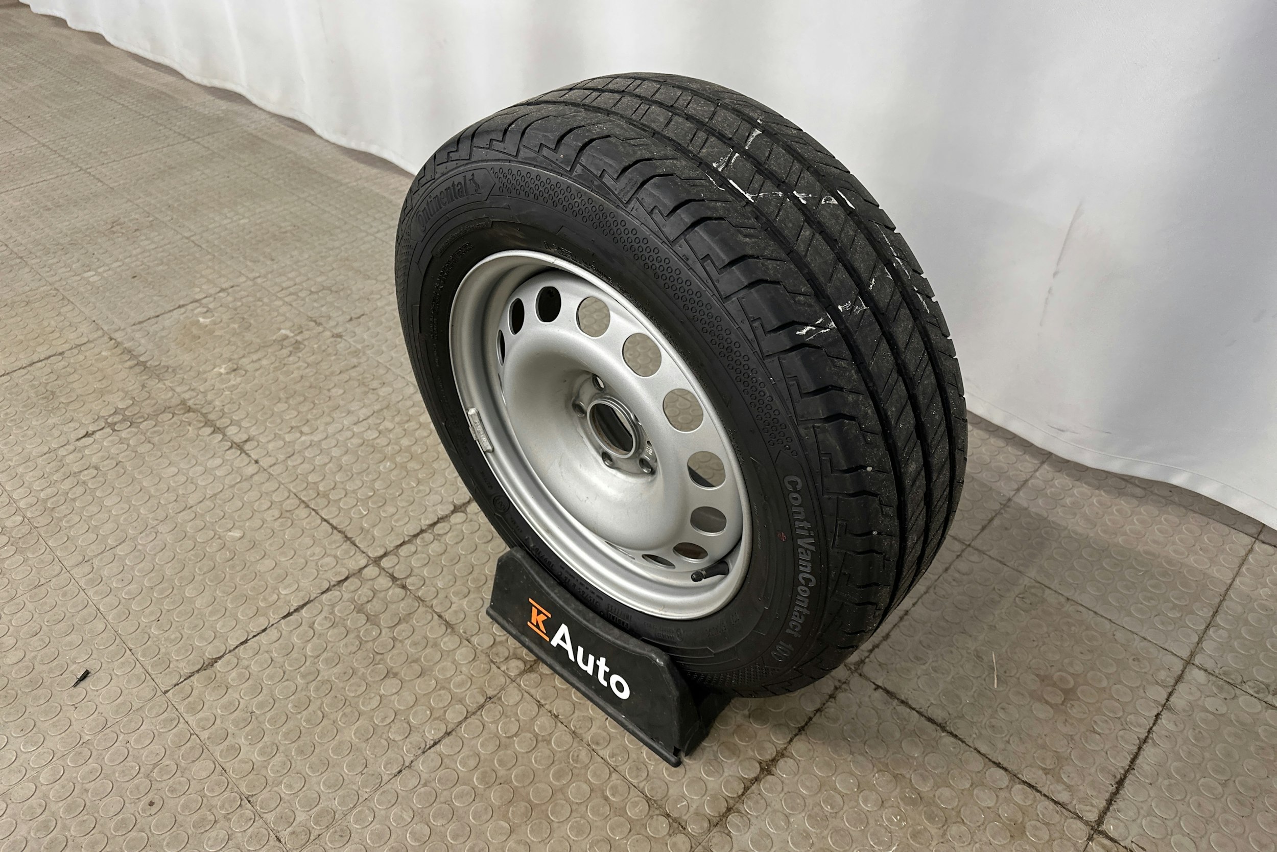 valkoinen Toyota Proace 2023 kuva 29.