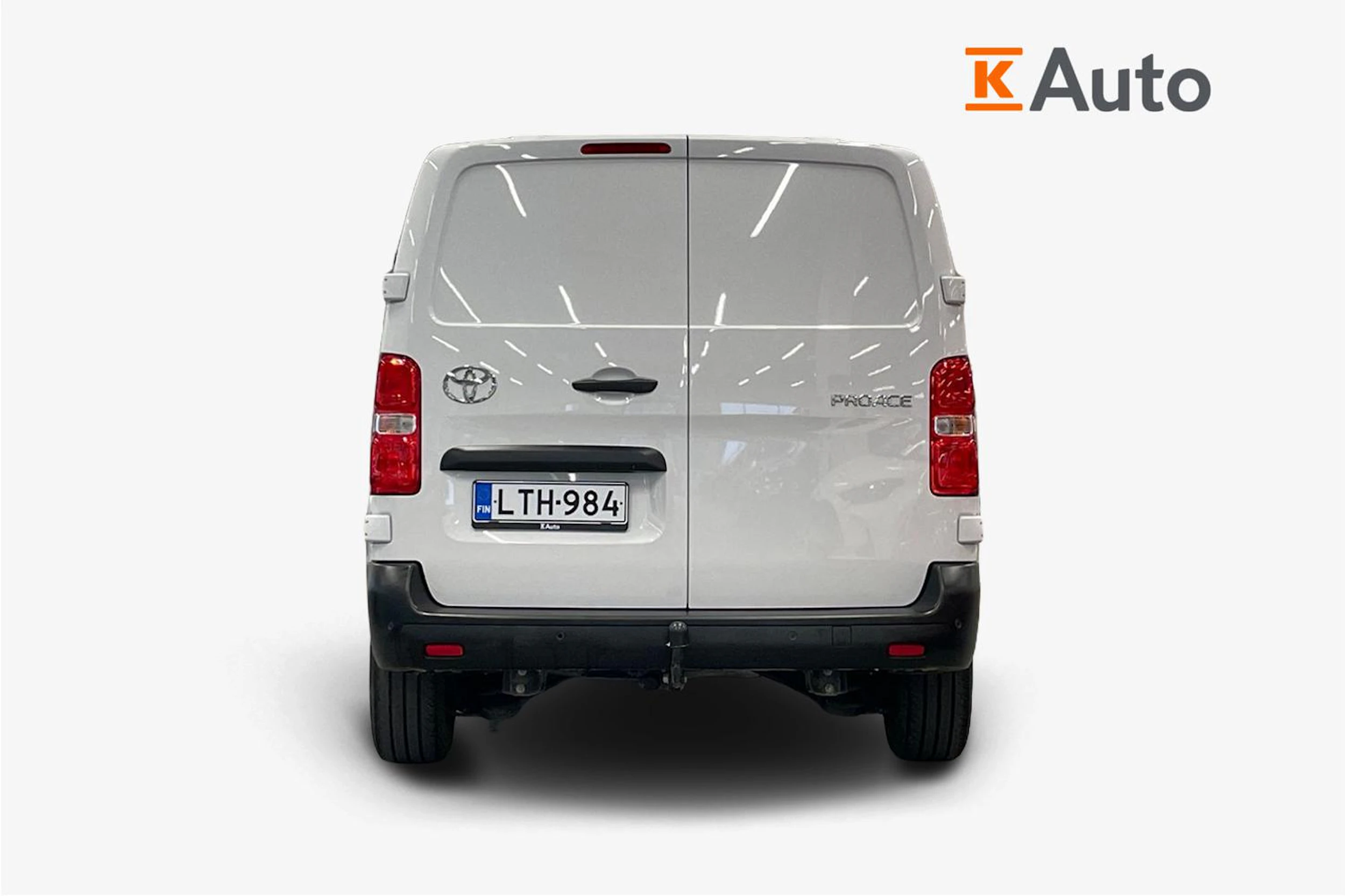 Valkoinen Toyota Proace 2024 kuva 4.