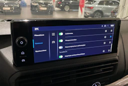 Valkoinen Toyota Proace 2024 kuva 16.