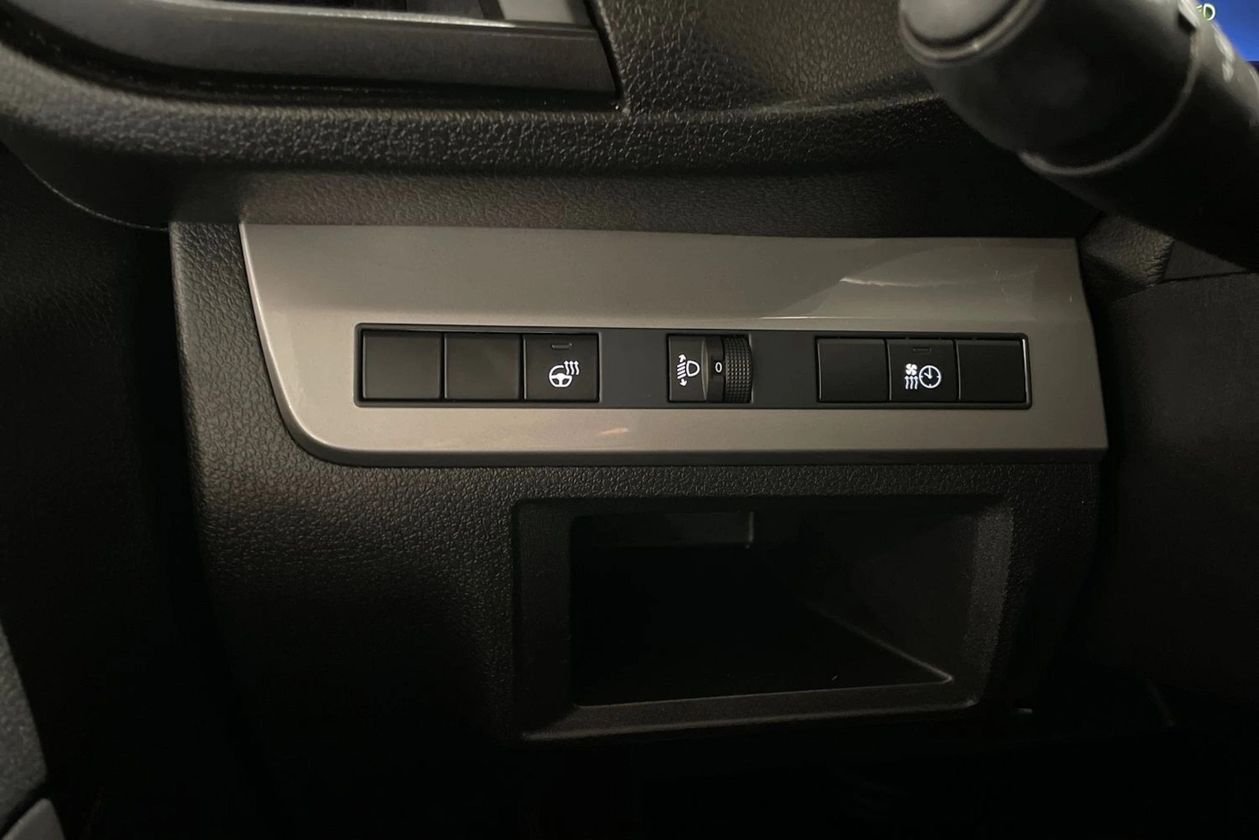 Valkoinen Toyota Proace 2024 kuva 18.