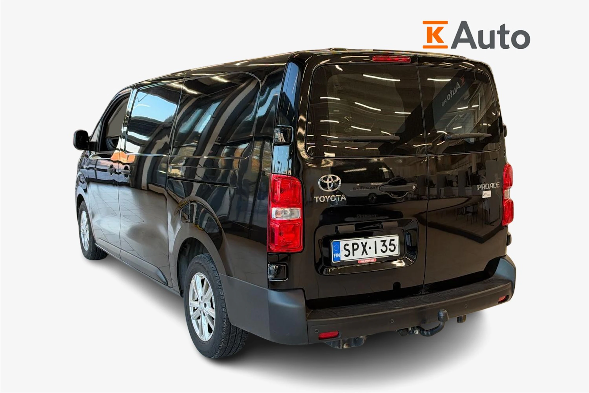 musta Toyota Proace 2024 kuva 2.