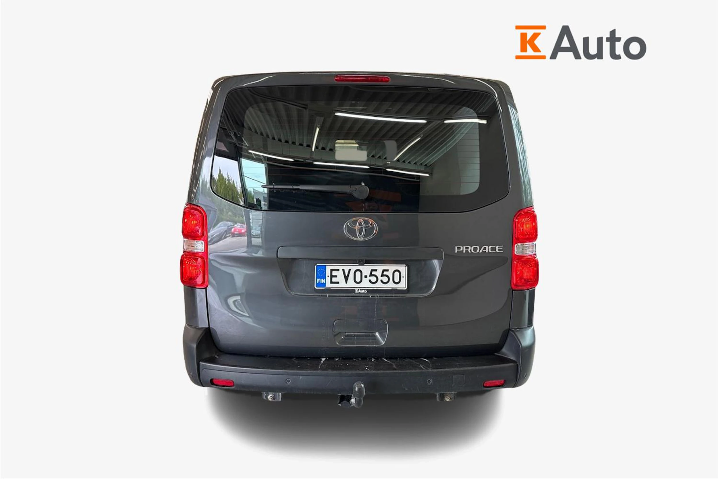 Harmaa Toyota Proace 2025 kuva 4.