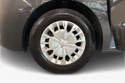 Harmaa Toyota Proace 2025 kuva 12.