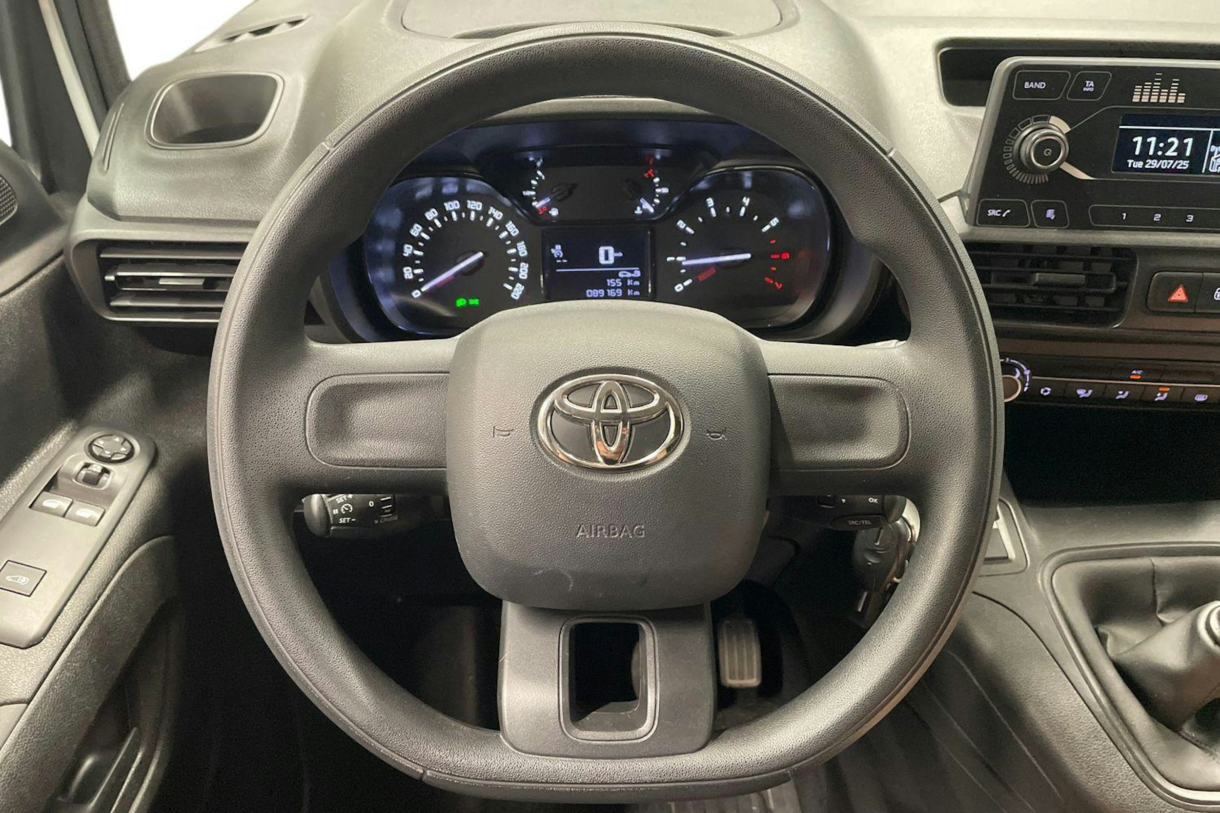valkoinen Toyota Proace CITY 2020 kuva 9.
