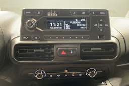 valkoinen Toyota Proace CITY 2020 kuva 13.