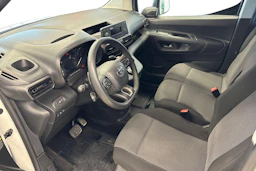 valkoinen Toyota Proace CITY 2021 kuva 8.