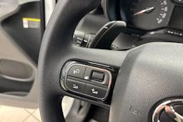 valkoinen Toyota Proace CITY 2021 kuva 19.