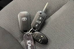 valkoinen Toyota Proace CITY 2021 kuva 27.