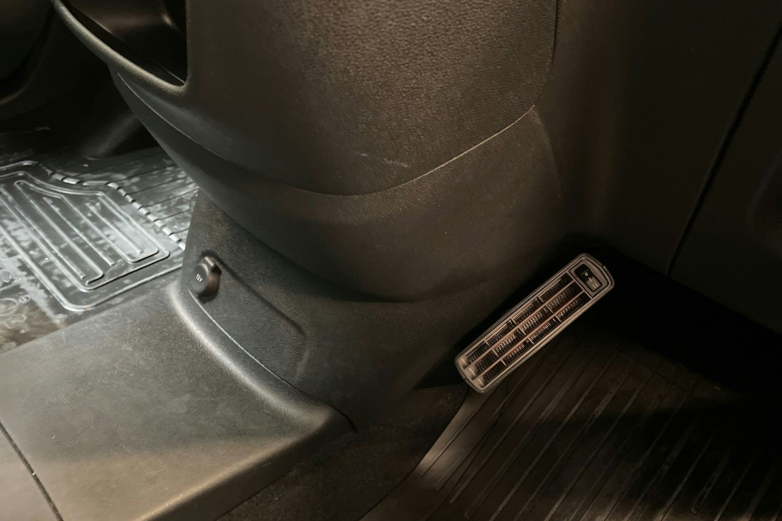 valkoinen Toyota Proace CITY 2022 kuva 13.