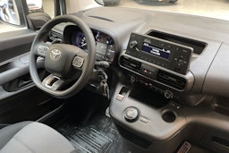 valkoinen Toyota Proace CITY 2022 kuva 14.