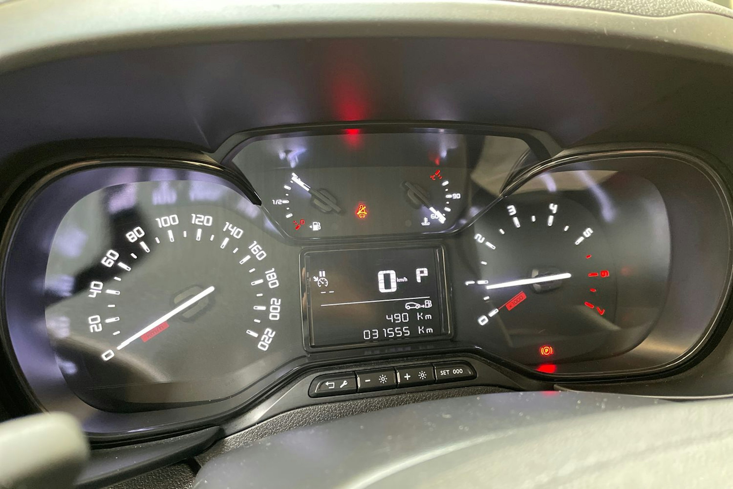 valkoinen Toyota Proace CITY 2022 kuva 27.