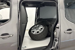 harmaa Toyota Proace CITY 2024 kuva 20.