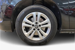 musta Toyota Proace CITY Verso 2020 kuva 11.