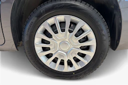 Harmaa Toyota Proace CITY Verso 2022 kuva 9.