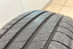 Harmaa Toyota Proace CITY Verso 2022 kuva 12.