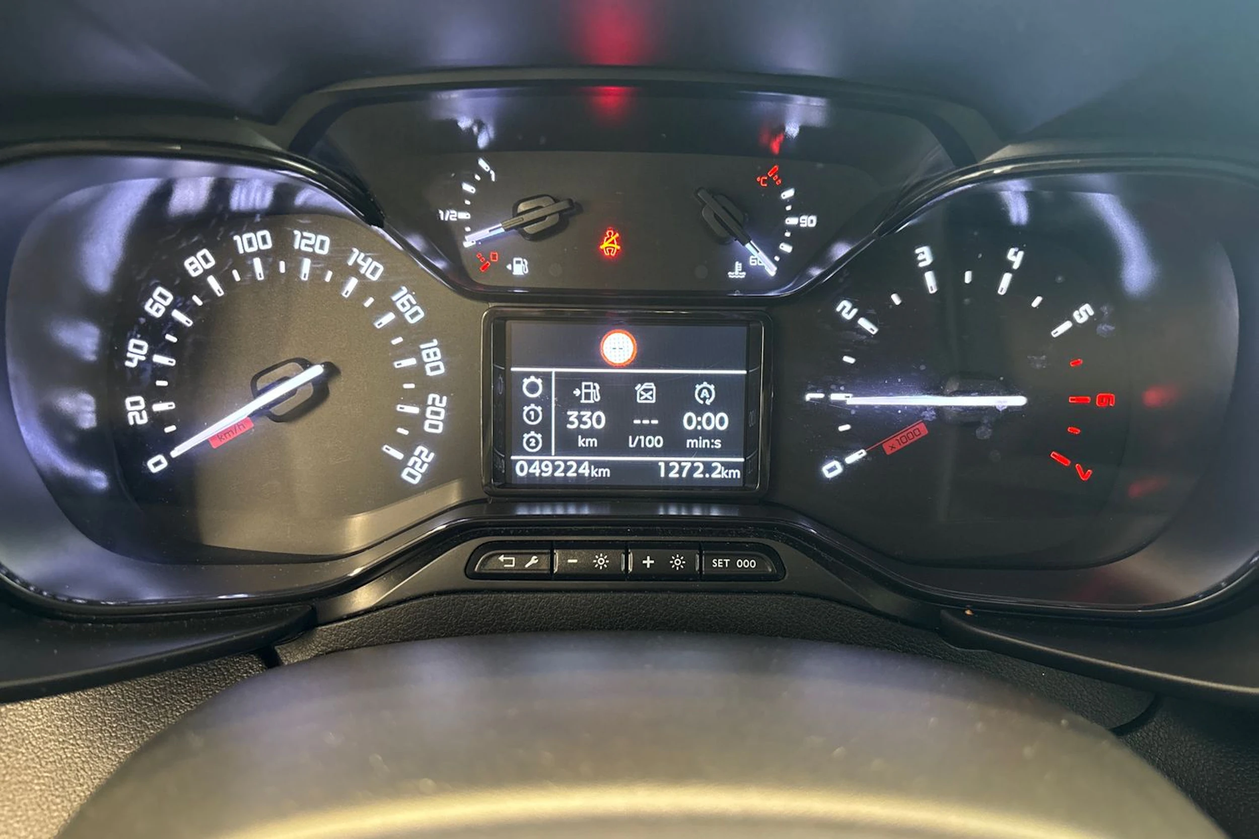 Harmaa Toyota Proace CITY Verso 2022 kuva 14.