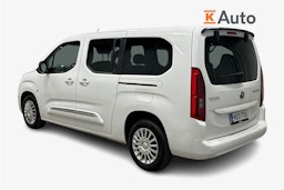 valkoinen Toyota Proace CITY Verso 2022 kuva 2.