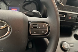 valkoinen Toyota Proace CITY Verso 2022 kuva 15.