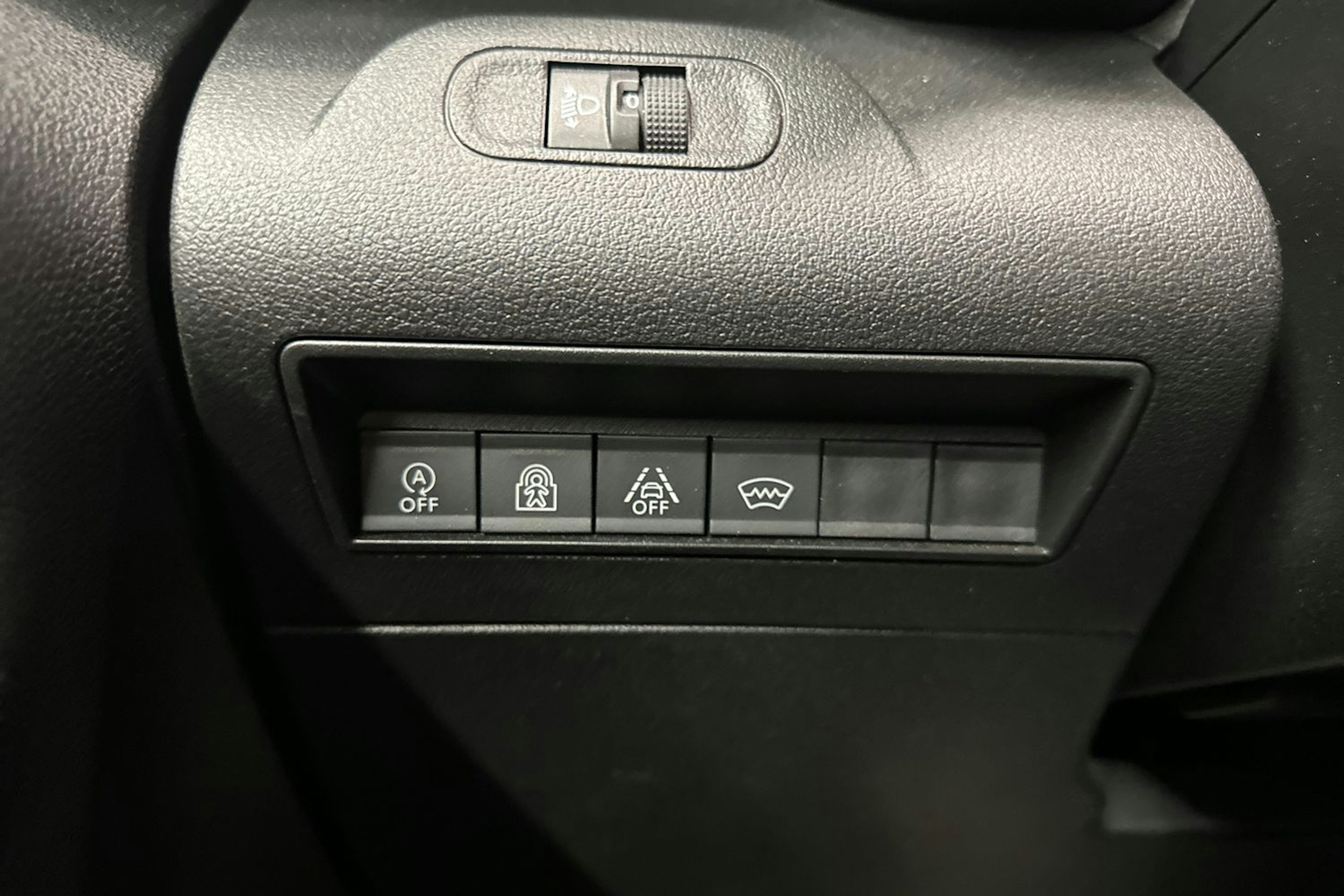 valkoinen Toyota Proace CITY Verso 2022 kuva 18.