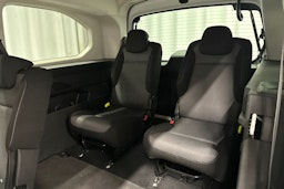 valkoinen Toyota Proace CITY Verso 2022 kuva 24.