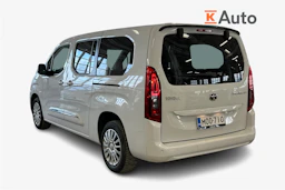 valkoinen Toyota Proace CITY Verso 2022 kuva 2.