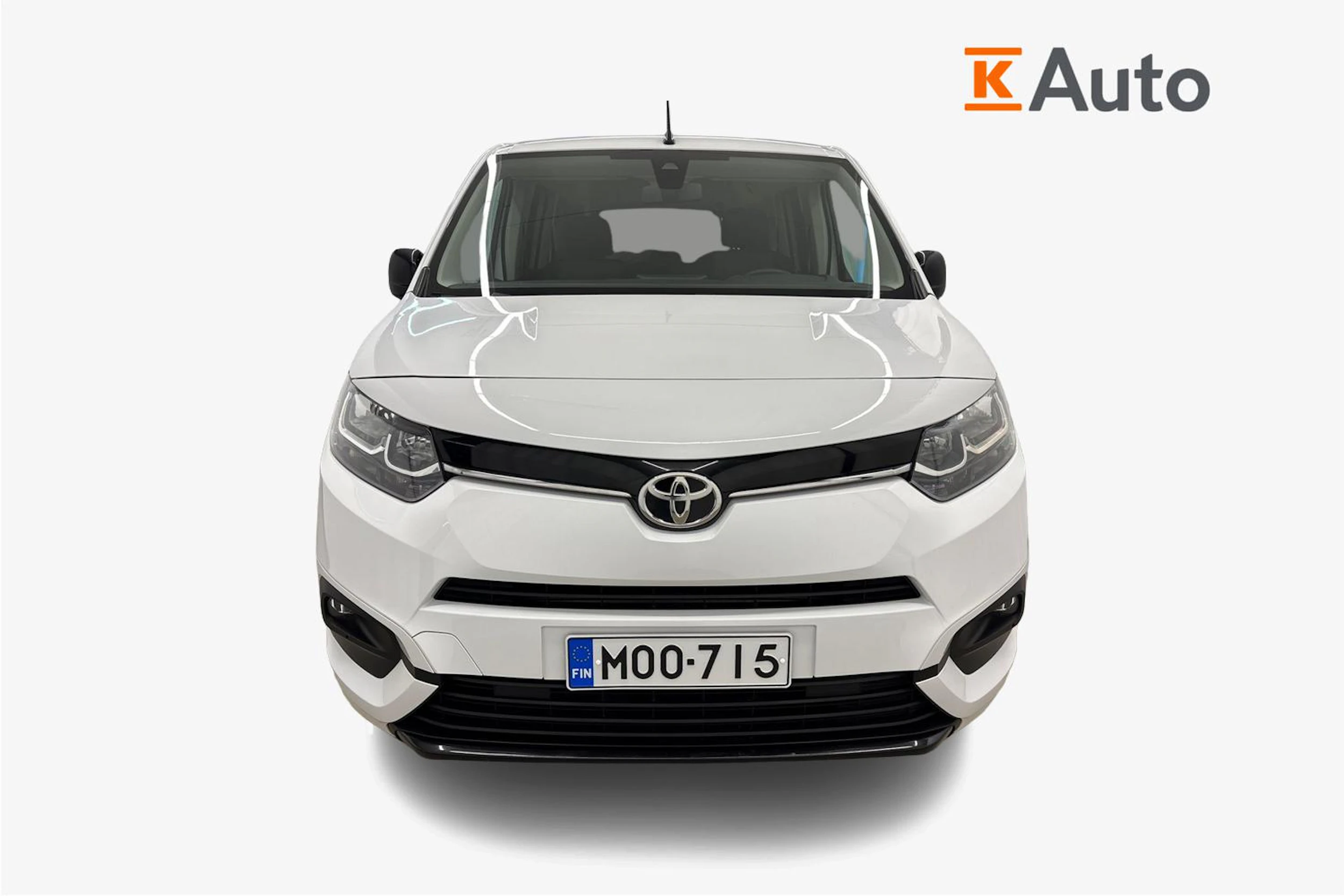 valkoinen Toyota Proace CITY Verso 2022 kuva 5.