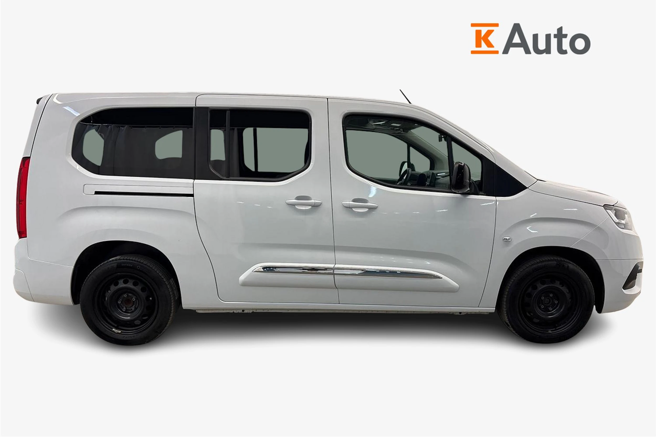 valkoinen Toyota Proace CITY Verso 2022 kuva 7.