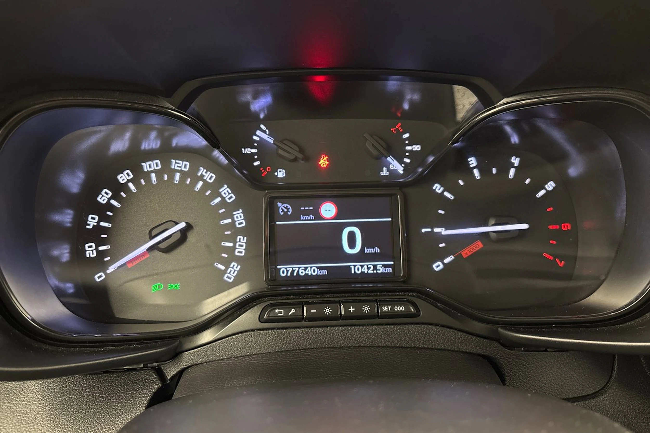 valkoinen Toyota Proace CITY Verso 2022 kuva 13.