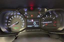 valkoinen Toyota Proace CITY Verso 2022 kuva 13.