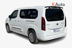 valkoinen Toyota Proace CITY Verso 2022 kuva 2.