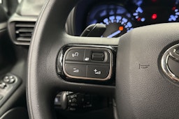 valkoinen Toyota Proace CITY Verso 2022 kuva 18.