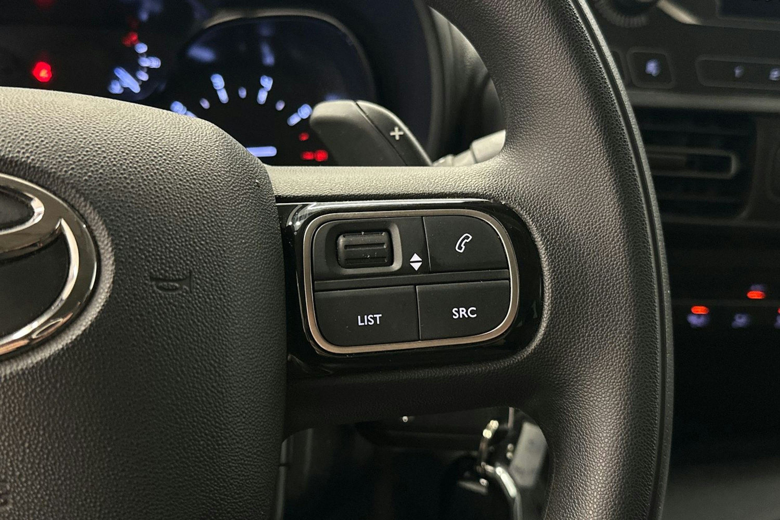 valkoinen Toyota Proace CITY Verso 2022 kuva 19.