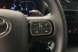 valkoinen Toyota Proace CITY Verso 2022 kuva 19.