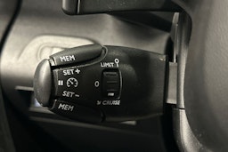 valkoinen Toyota Proace CITY Verso 2022 kuva 20.