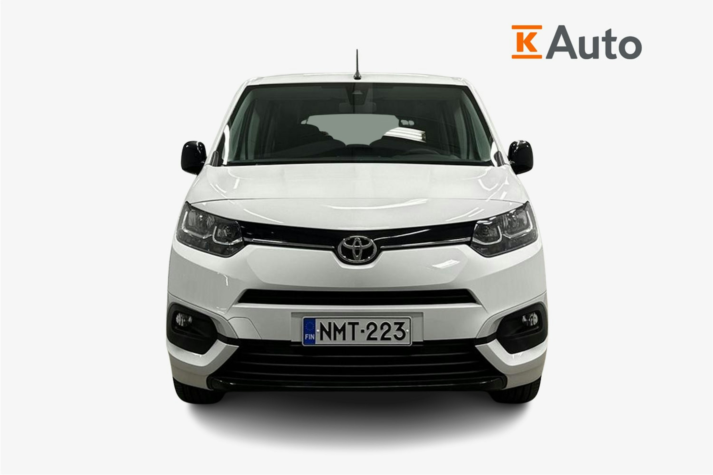 valkoinen Toyota Proace CITY Verso 2022 kuva 4.