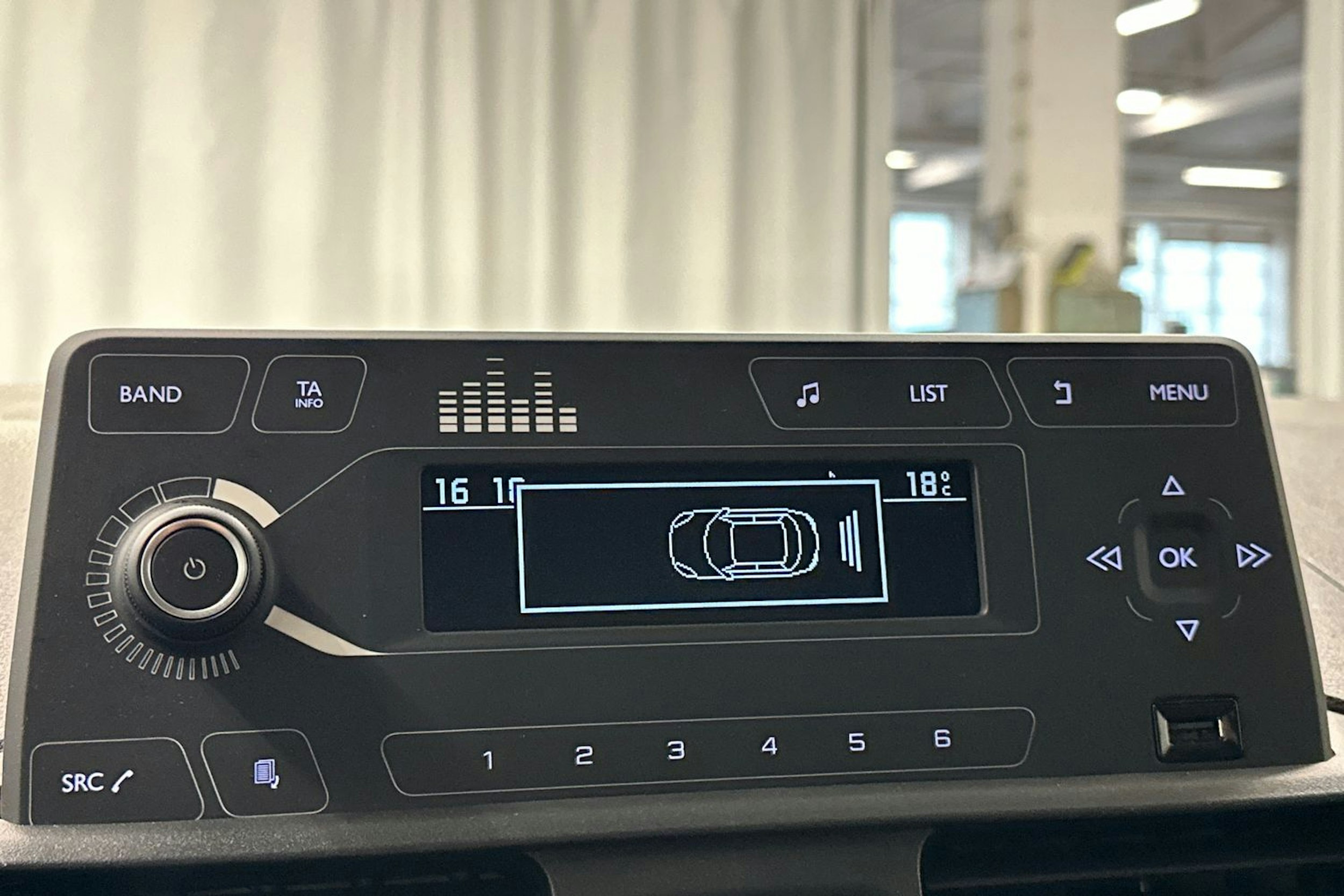 valkoinen Toyota Proace CITY Verso 2022 kuva 19.