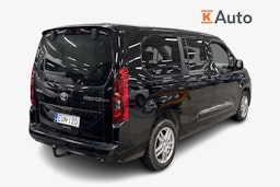 Musta Toyota Proace City Verso 2023 kuva 2.