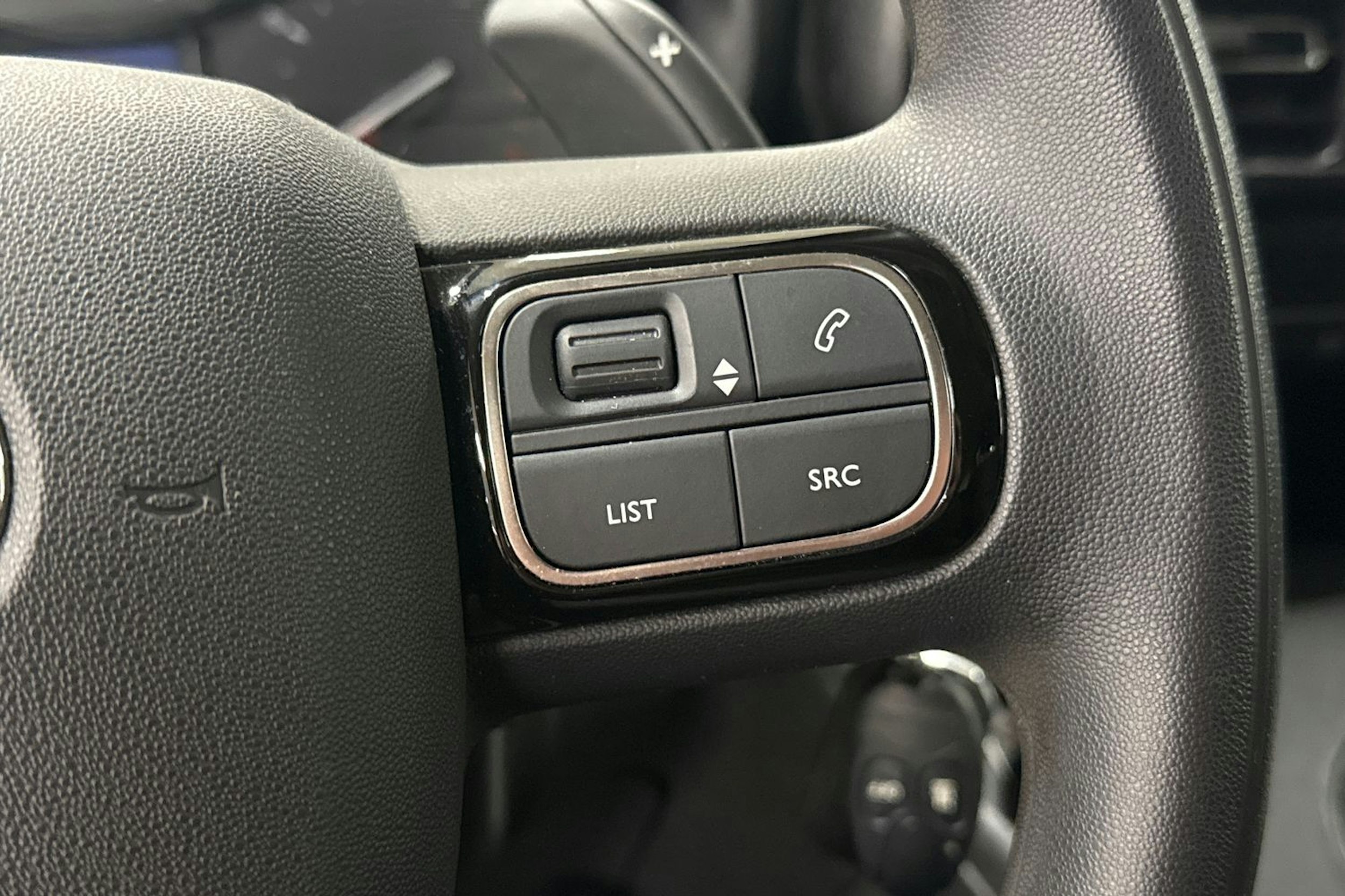 Musta Toyota Proace City Verso 2023 kuva 19.