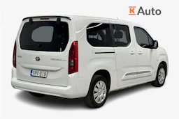 valkoinen Toyota Proace CITY Verso 2023 kuva 2.