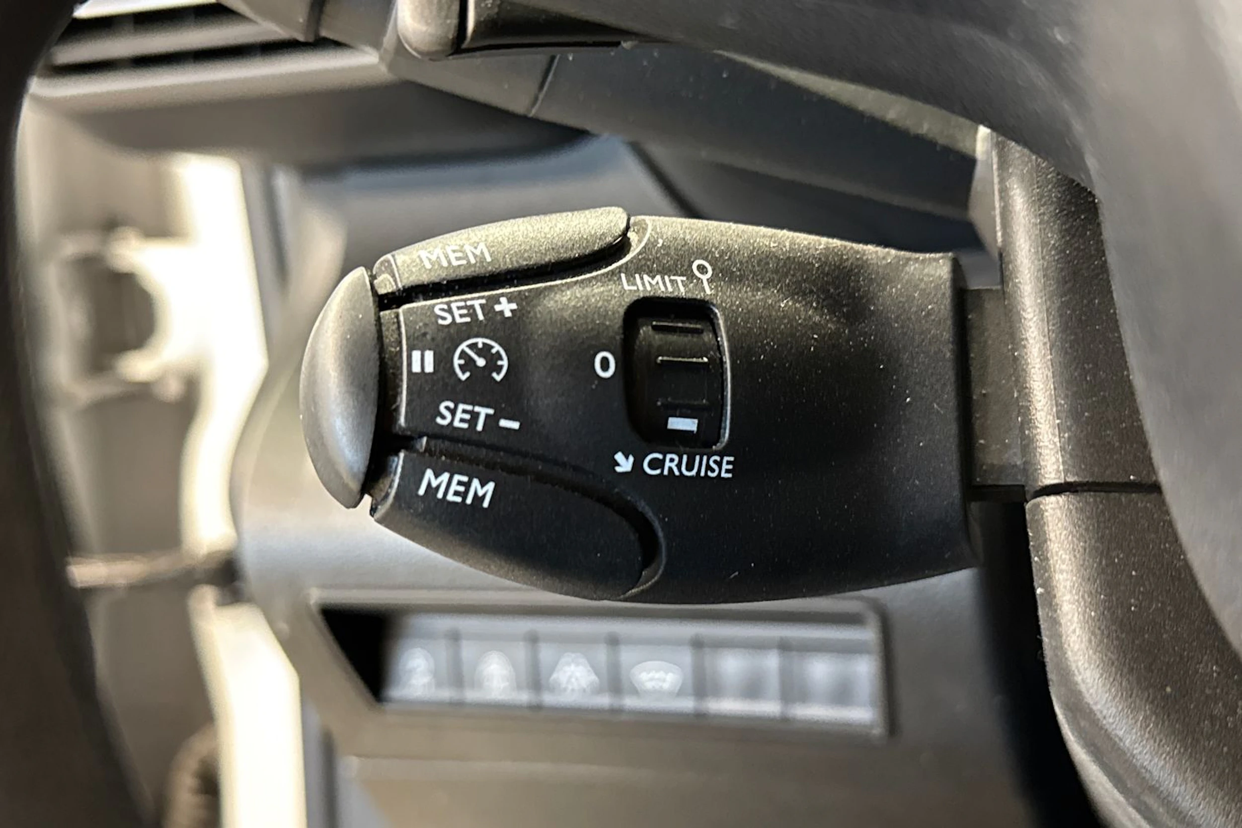 valkoinen Toyota Proace CITY Verso 2023 kuva 12.