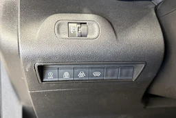 valkoinen Toyota Proace CITY Verso 2023 kuva 13.