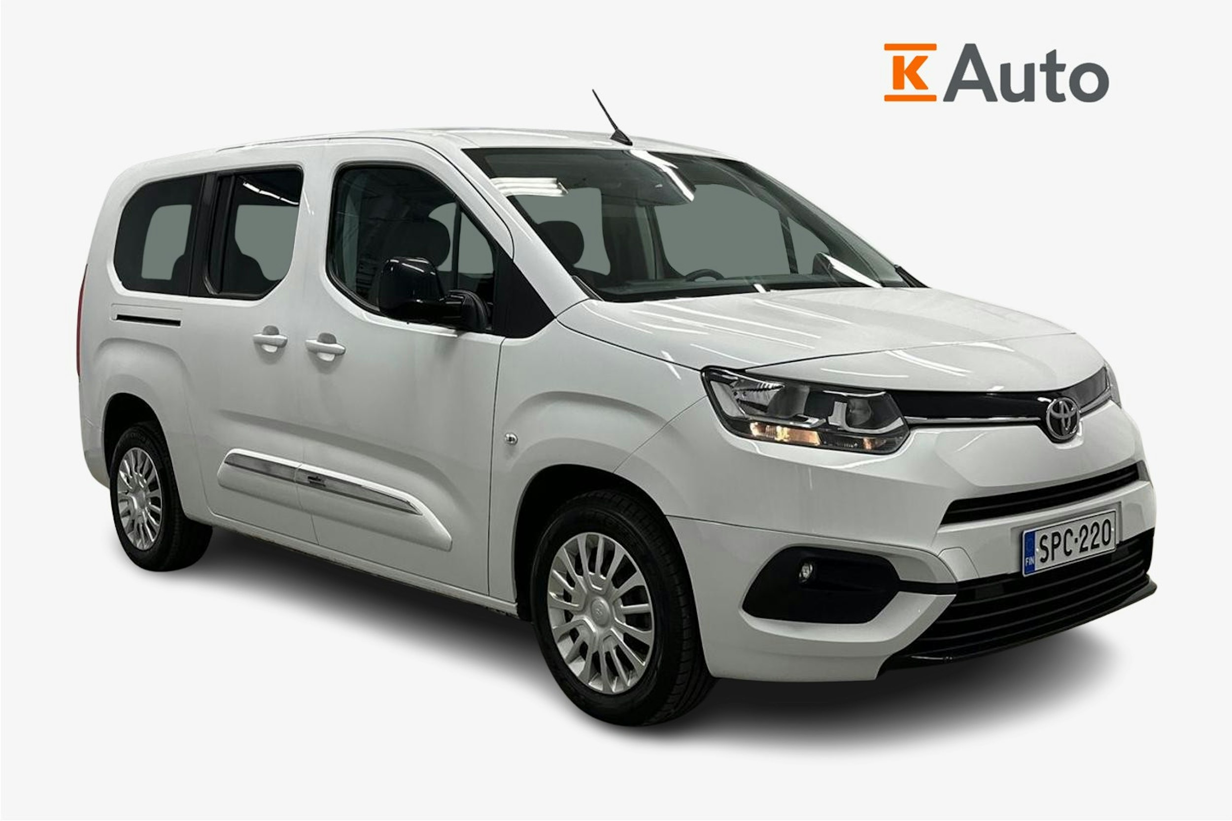 valkoinen Toyota Proace CITY Verso 2023 kuva 1.