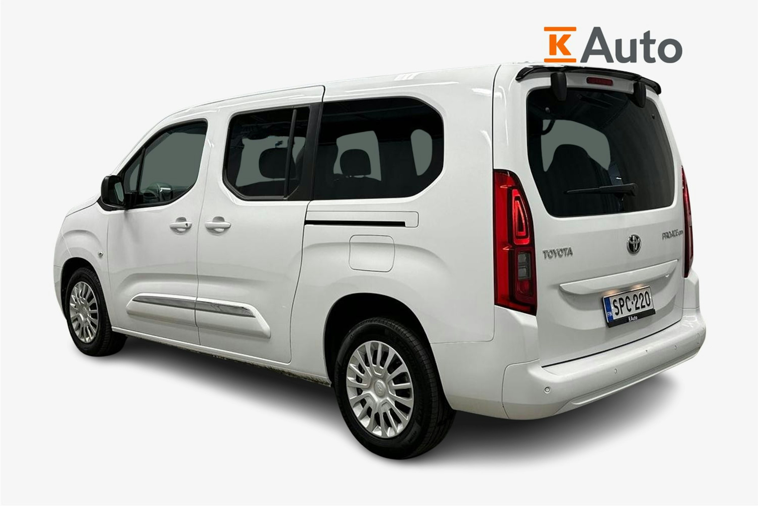 valkoinen Toyota Proace CITY Verso 2023 kuva 2.