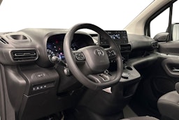 valkoinen Toyota Proace CITY Verso 2023 kuva 7.