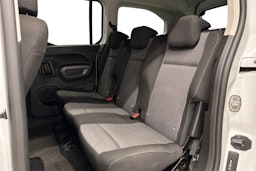 valkoinen Toyota Proace CITY Verso 2023 kuva 10.