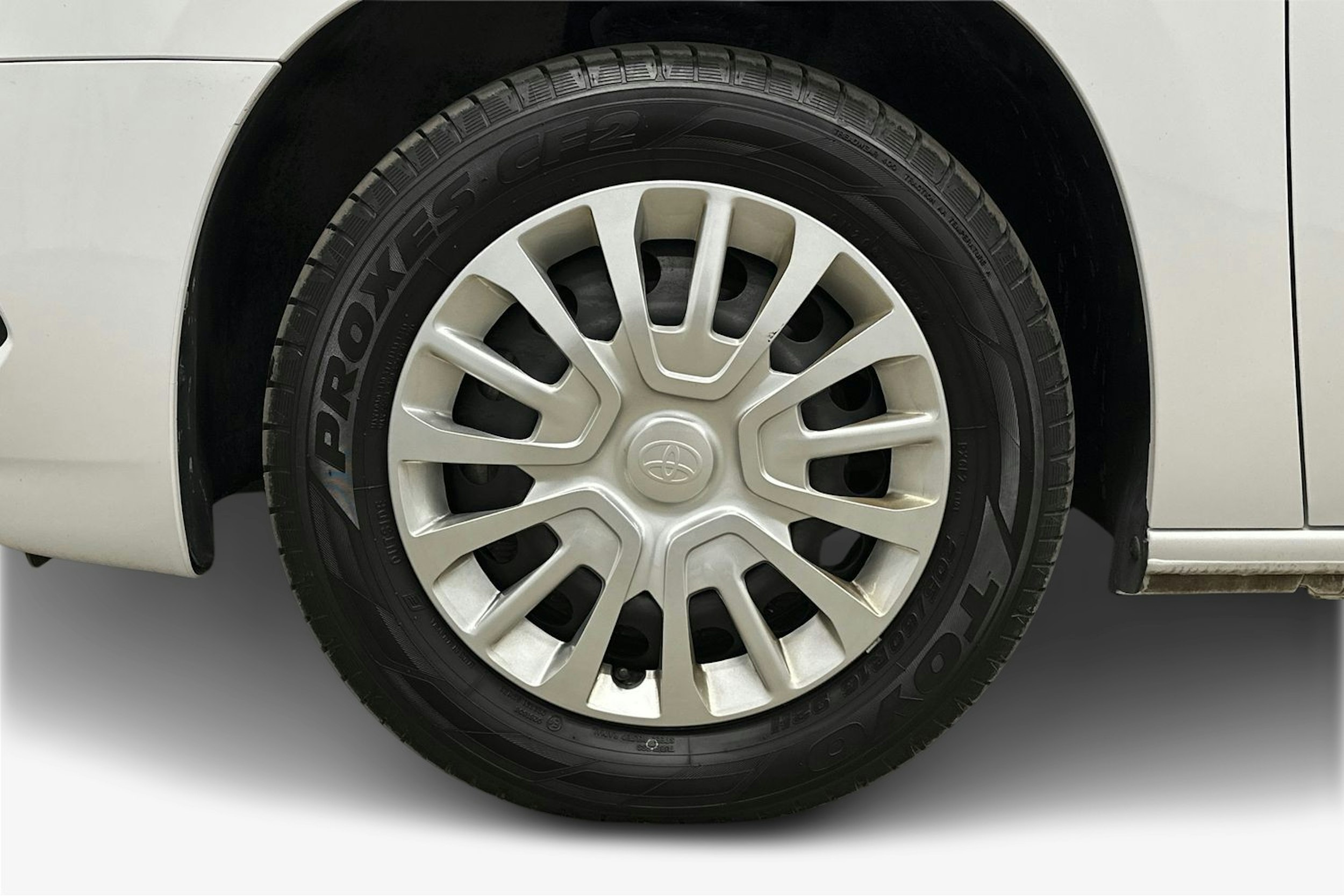 valkoinen Toyota Proace CITY Verso 2023 kuva 11.
