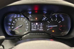 valkoinen Toyota Proace CITY Verso 2023 kuva 20.