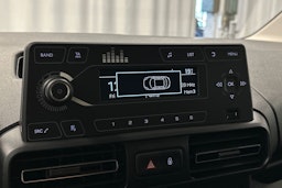 valkoinen Toyota Proace CITY Verso 2023 kuva 23.